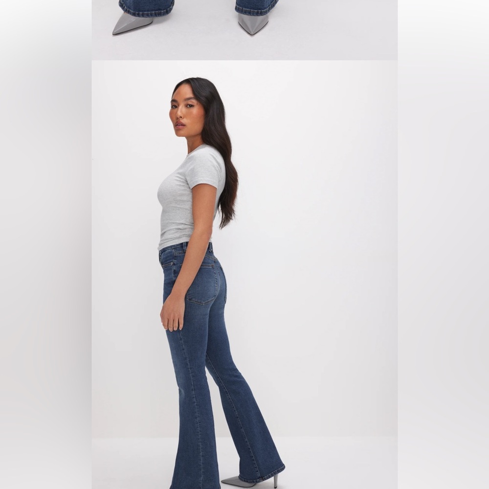 Good American Good Petite Flare Jeans - Blue - Picture 3 of 8